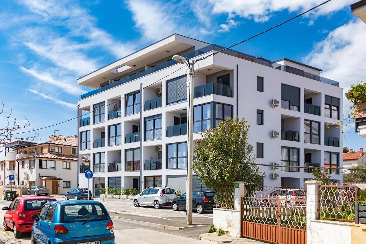 Enjoy Pula - New Apt With Terrace And Free Parking Garage 0*,  Horvátország