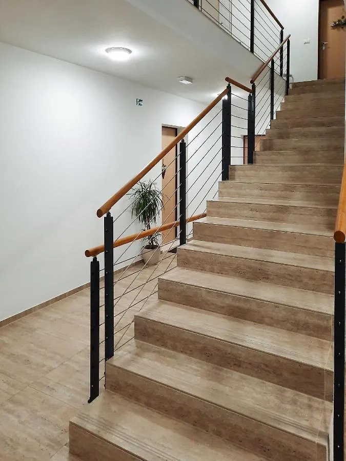 Enjoy Pula - New Apt With Terrace And Free Parking Garage 0*,