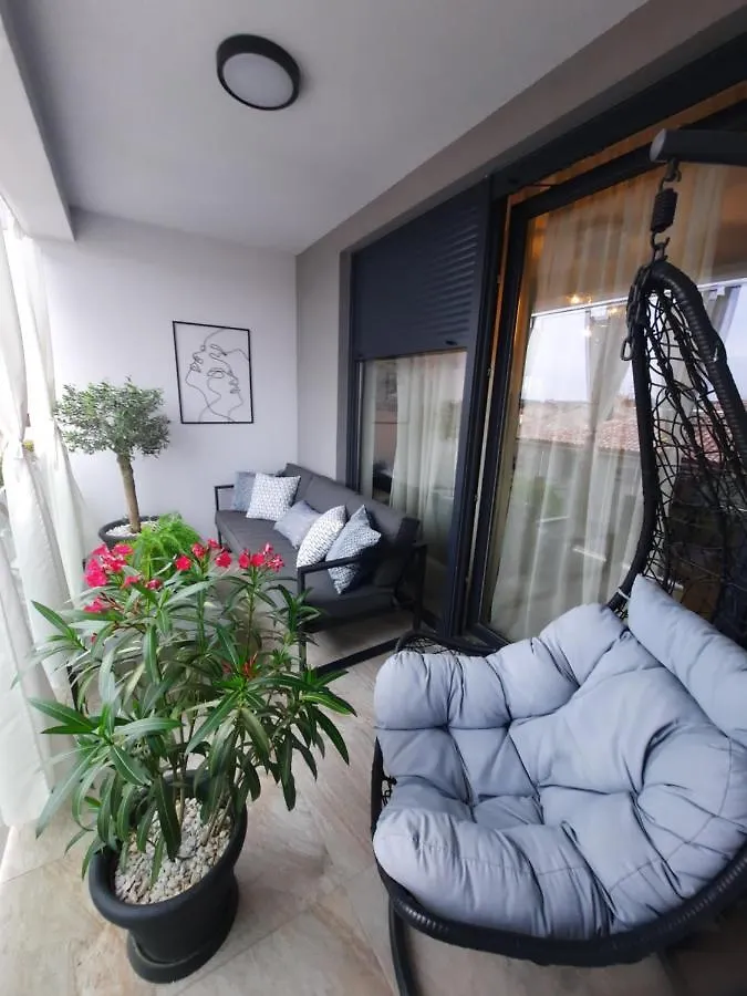 Daire Enjoy Pula - New Apt With Terrace And Free Parking Garage